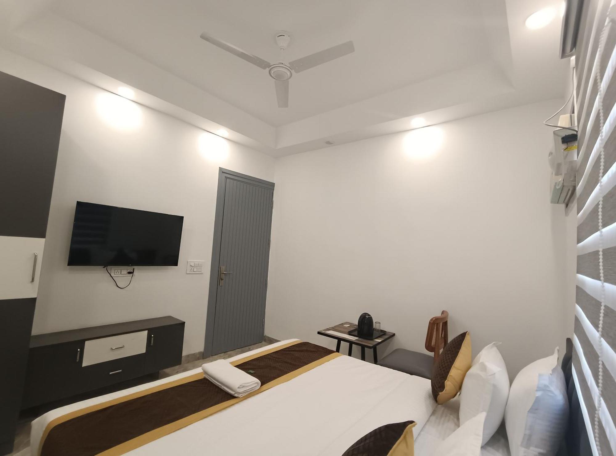 Hotel Green Vegas Faridabad Ngoại thất bức ảnh